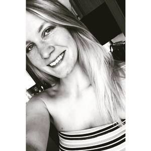 Meet your Posher, Andrea